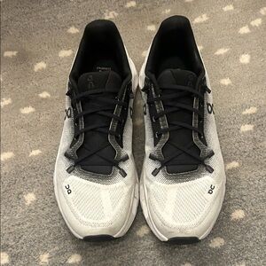 On Cloud Running Black and White Athletic Shoes